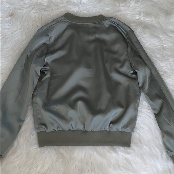 Carli Bybel X Missguided silk bomber jacket. - Picture 2 of 4
